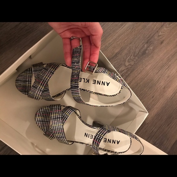 Anne Klein heels - Picture 5 of 8